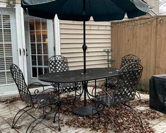 WROUGHT IRON OUTDOOR TABLE CHAIRS
