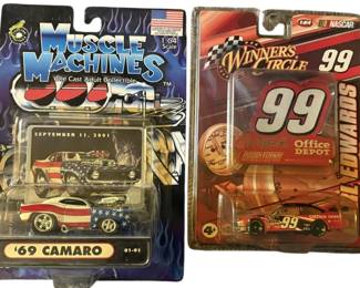 Muscle Machines 69 Camero Nascar Stock Car 