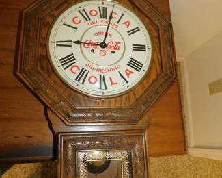 VINTAGE LIMITED EDITION REPRODUCTION COCA COLA WALL REGULATOR