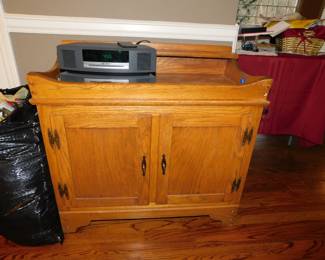 VINTAGE OAK DRY SINK