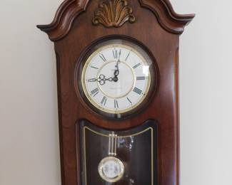 HOWARD MILLER ELECTRIC WALL CLOCK