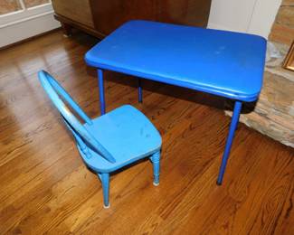 CHILDS FOLDING TABLE AND CHAIR