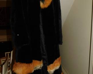 VINTAGE BEAVER AND FOX FUR COAT