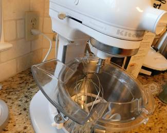 KITCHEN AID PROFESSIONAL 5 MIXER