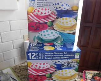3 SETS OF MELAMINE DINNERWARE