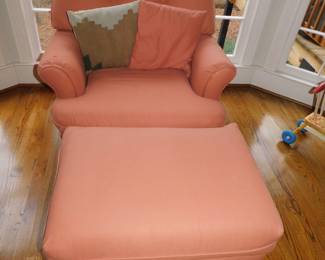 VINTAGE CLUB CHAIR WITH OTTOMAN