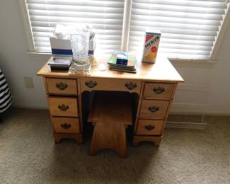 VINTAGE CHILD'S KNEE HOLE DESK