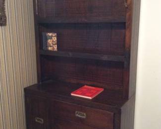 Young Hinkle chest/book shelf