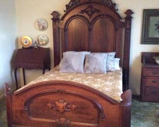 Lincoln style bed double queen