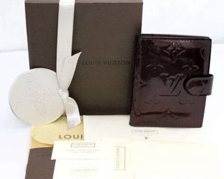 YrEiQ ykkSCyMtdXXvFbvvq