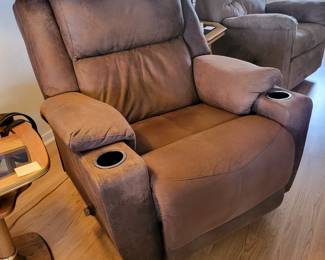 Lrg Rocker Recliner
