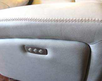 Zero Gravity Power Recliner Leather with a power Headrest