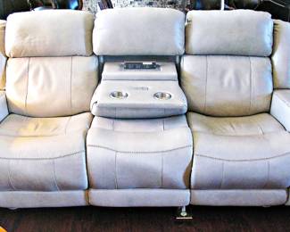Zero Gravity Triple Power Reclining Leather Sofa Exceptionally Nice Leather  