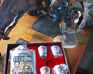 Collector Pablo Escobar  Flask 4 Shot Glasses with Box / Native American Sculpture 