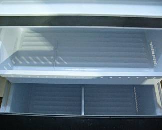 Black Fingerprint-Resistant, Finish French Door Refrigerator / Bottom Freezer Drawer