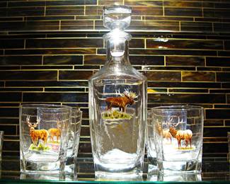 Rustic Lodge Wildlife Whiskey Decanter Set