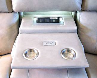 Zero Gravity Triple Power Reclining Leather Sofa Exceptionally Nice Leather  