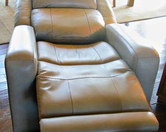Zero Gravity Power Recliner Leather with a power Headrest