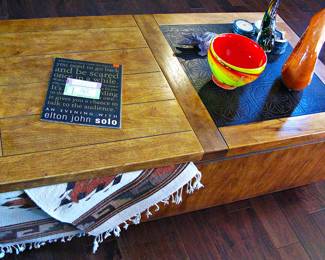  Lift-Top Coffee Table 