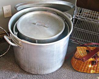 Nested Heavy-Duty Aluminum Stock Pots for Large Batch Cooking