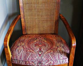 Drexel  Heritage Dinning Table with 8 Chairs / 2 Leaf's with Table Protective Cloth Cover.