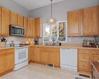 All kitchen accessories 