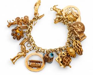 Lot 40
14k Yellow Gold Charm Bracelet L 6" 85 g