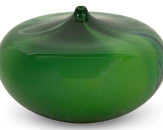 Lot 1109
Michael James Mortara (American, B. 1960) Green Art Glass Rainforest Low Vase 2007, H 6" Dia. 10"