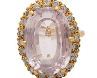 Lot 72
14K Yellow Gold Kunzite and Diamonds Ring Size 7 1/2
