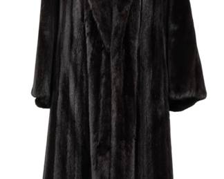 Lot 121
Mink Black Diamond Coat, Full Length Size 8 L 48"