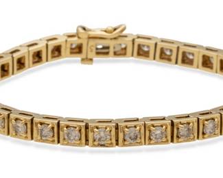 Lot 19
14k Yellow Gold and Diamond Bracelet L 7" 20 g