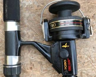 Master Blackfinn 2155 Fishing Pole & Eagle Claw 7050 Spinning Reel