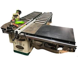 Grizzly G0691 Table Saw with Roller Extensions 82 Longboard Capacity