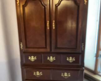 Armoire highboy