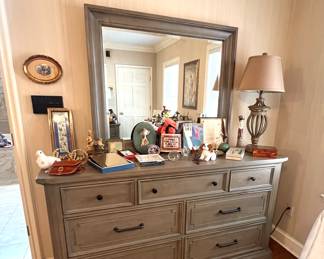 Dresser & Mirror 