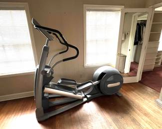 Precor USA EFX Treadmill 546i 