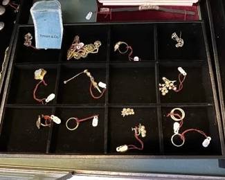 assorted jewelry, sterling, gold and costume