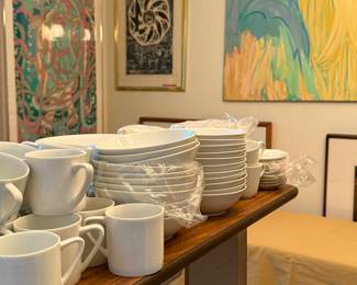 Large selection of porcelain dinner suite, glasses, bar accessories 