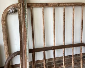 Cast Iron Double Bed/with Rails