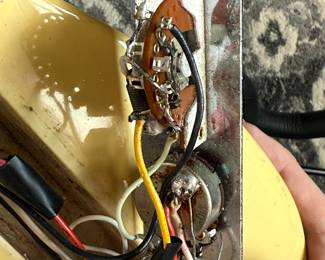 1973 Fender Telecaster. Blonde. Excellent Condition + OHSC

Very clean and lightweight early ’73 Tele with ’72 spec. Quintessential looking blonde maple board Tele. Lots of bite and twang.