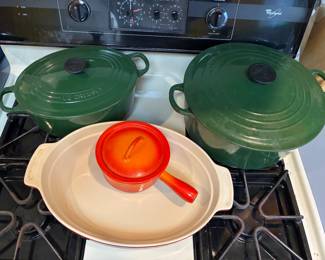 Le Creuset dutch oven, casserole dish, Descoware flame orange cast iron sauce pan w/lid