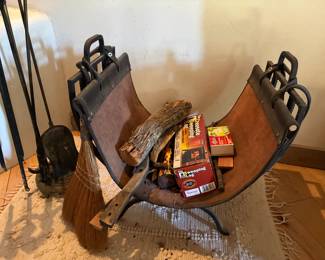 Wrought iron log holder w/leather carrier