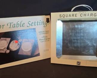 KO375Mirror table settings and square chargers