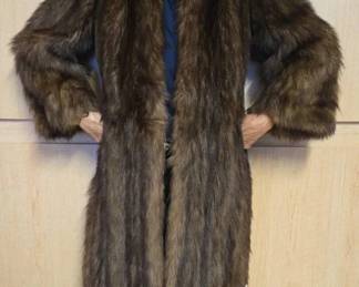 KO340VLuxury Mink Full Lenth Coat