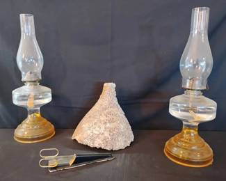 KO425Vintage Kerosene Lamps  Coral Fossilized Home Decor 
