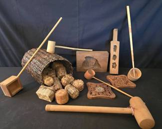 KO372Wood molds, trivets and more