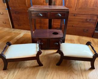 KO338Vintage Japanese Sewing Box And Stools 