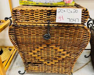 Wicker Laundry Basket 