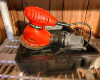 Black & Decker 5-inch random orbit sander