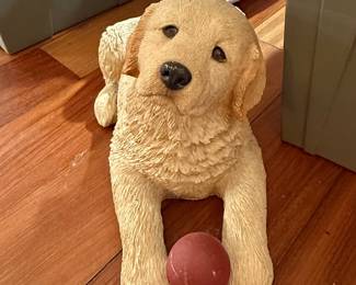 Golden retriever puppy sculpture